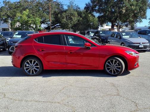 2018 Mazda Mazda3 Grand Touring