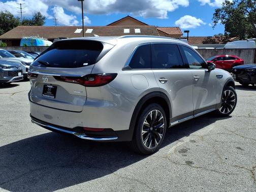 Platinum Quartz 2026 Mazda CX-90 PHEV Premium Plus