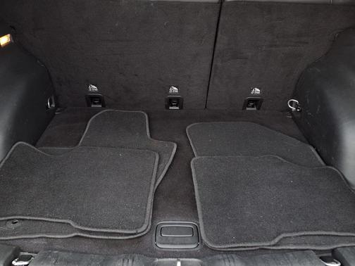 Diamond Black Crystal Pearlcoat 2019 Jeep Compass Latitude