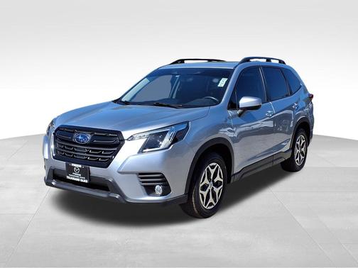 Ice Silver Metallic 2022 Subaru Forester Premium