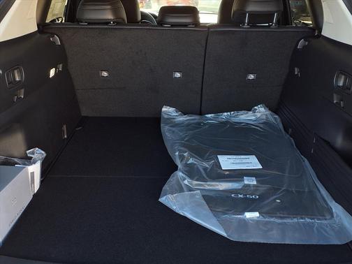 2025 Mazda CX-50 Hybrid Premium Plus