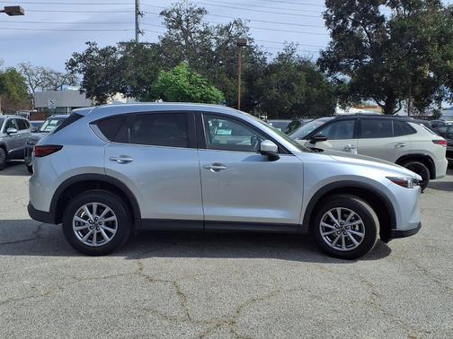 2023 Mazda CX-5 2.5 S Preferred Package