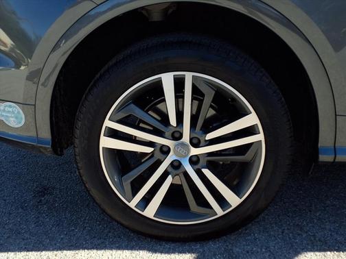 2020 Audi Q5 e 55 Premium Plus