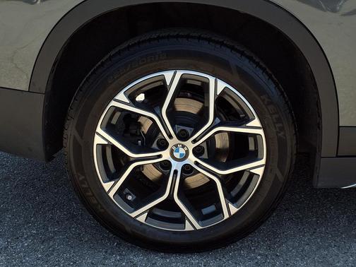 Mineral Grey Metallic 2020 BMW X1 sDrive28i