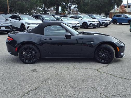 2024 Mazda MX-5 Miata Club
