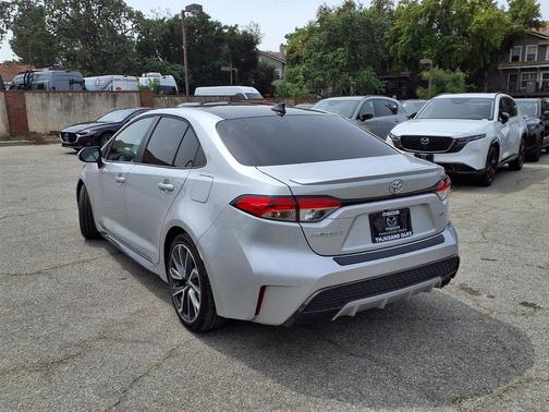 Classic Silver Metallic 2021 Toyota Corolla SE