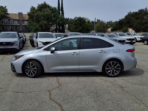 Classic Silver Metallic 2021 Toyota Corolla SE