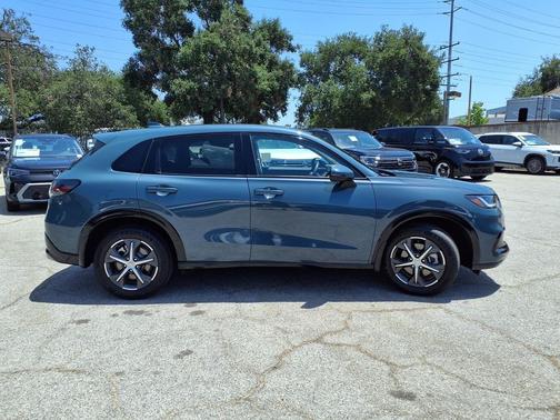 Modern Steel Metallic 2024 Honda HR-V EX-L