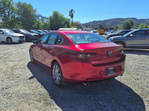 2025 Mazda Mazda3 FWD w/Preferred Package
