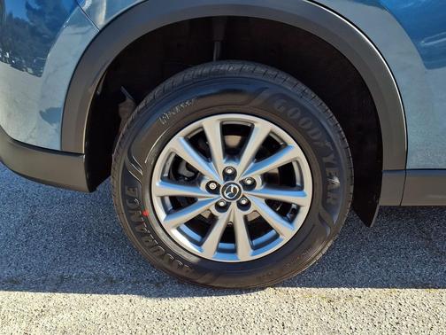 2022 Mazda CX-5 2.5 S Preferred Package