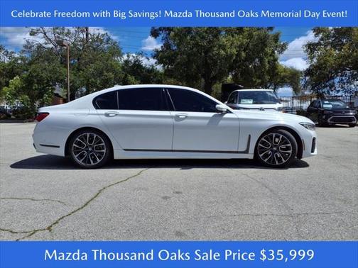2021 BMW 740 i