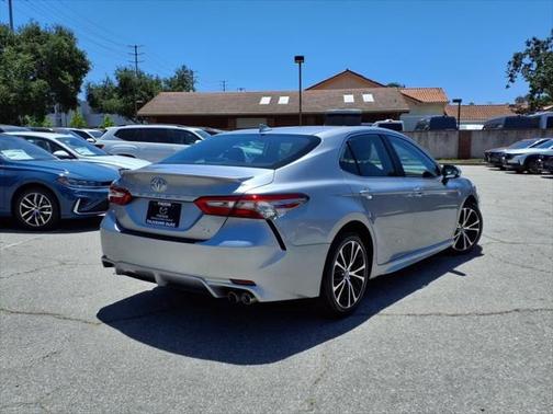 2019 Toyota Camry SE