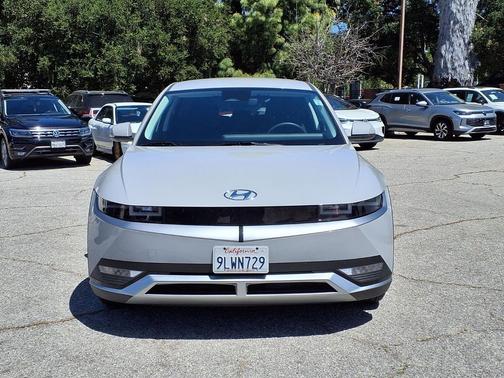 2024 Hyundai IONIQ 5 SE