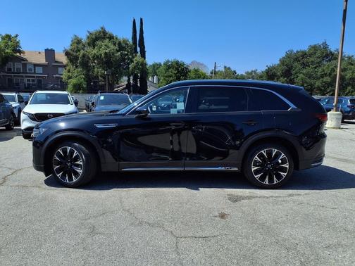 Jet Black Mica 2024 Mazda CX-90 PHEV Premium
