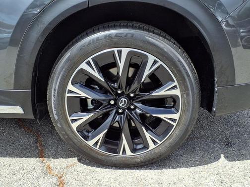 Machine Gray Metallic 2024 Mazda CX-90 PHEV Premium Plus