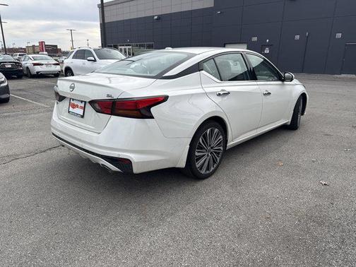 2025 Nissan Altima 2.5 SL