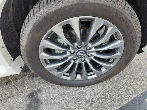 2024 Nissan Armada Platinum 4WD