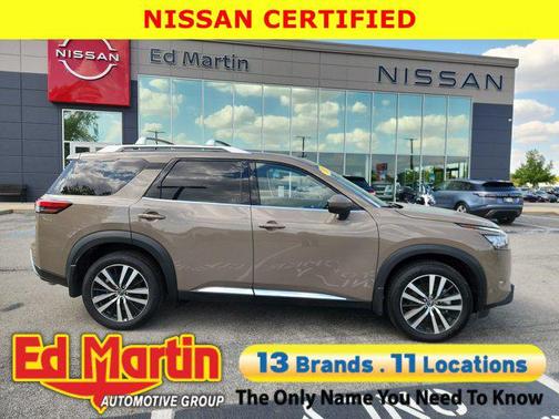 2025 Nissan Pathfinder Platinum 4WD