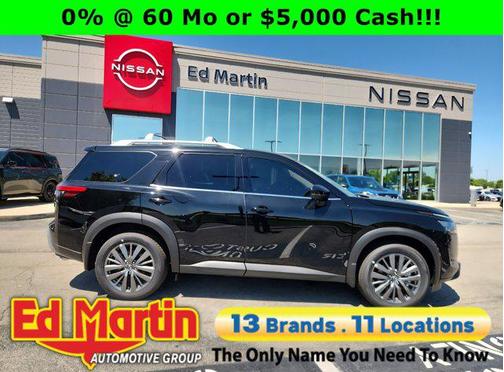 2025 Nissan Pathfinder SL 4WD