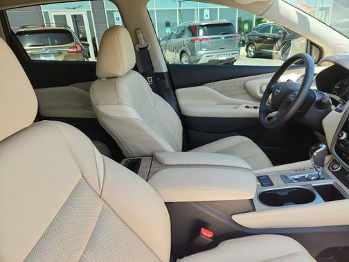 2024 Nissan Murano SL FWD