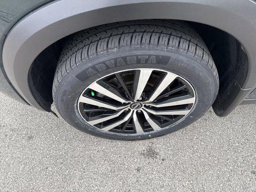 2024 Nissan Pathfinder Platinum 4WD