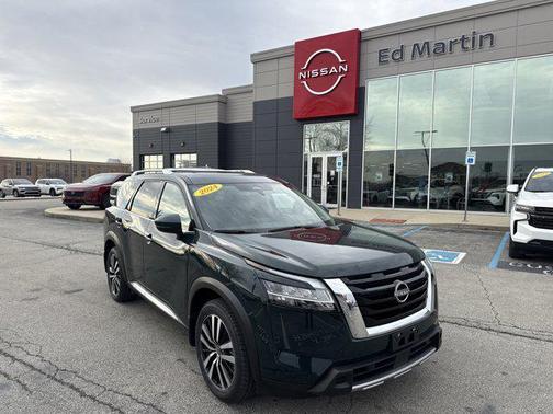 2024 Nissan Pathfinder Platinum 4WD