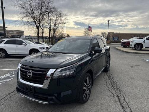 2024 Nissan Pathfinder Platinum 4WD