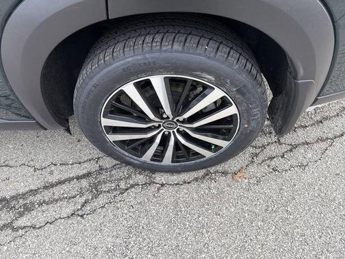 2024 Nissan Pathfinder Platinum 4WD