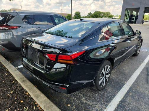 2022 Nissan Altima 2.5 SL