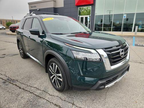 2024 Nissan Pathfinder Platinum FWD