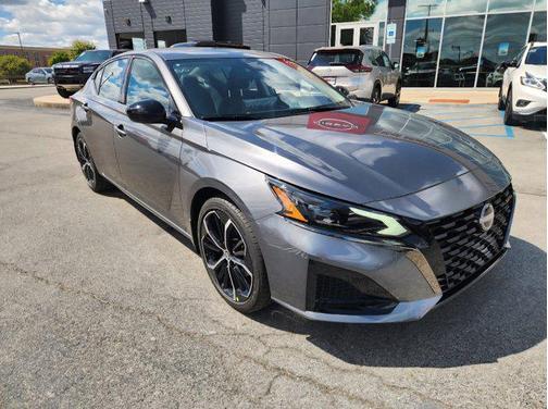 2025 Nissan Altima SR FWD