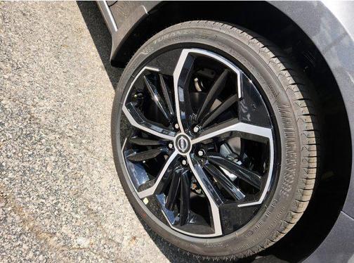 2025 Nissan Altima SR FWD