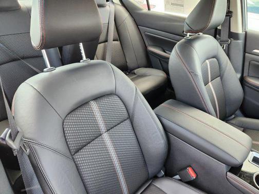 2025 Nissan Altima SR FWD