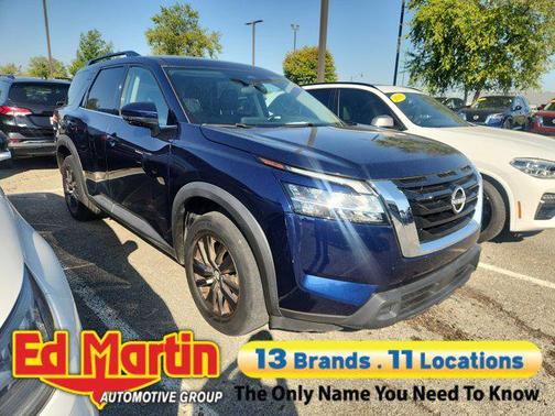 2022 Nissan Pathfinder SV 4WD