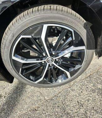 2025 Nissan Altima SR FWD