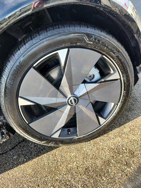 2025 Nissan ARIYA PLATINUM+