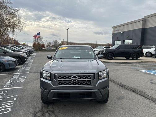 2022 Nissan Frontier SV