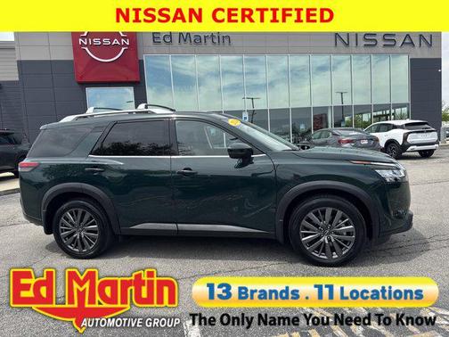 2024 Nissan Pathfinder SL 4WD
