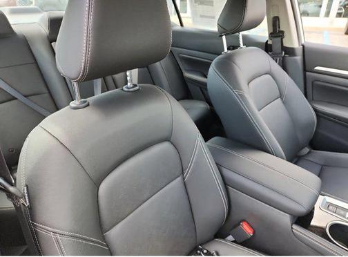 2025 Nissan Altima SL FWD