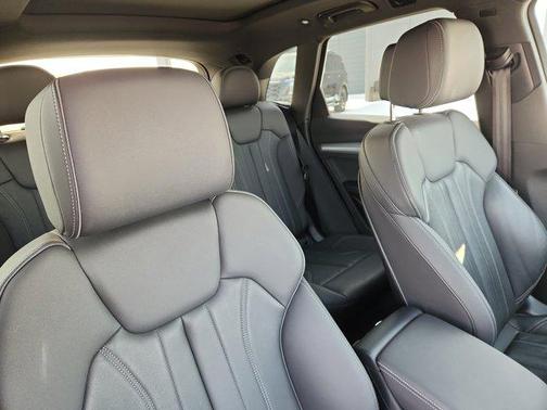 2025 Audi Q5 45 S line Premium