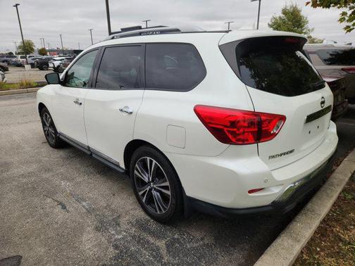 2020 Nissan Pathfinder Platinum 2WD