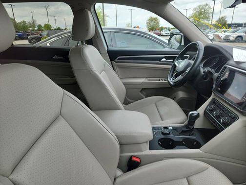 2021 Volkswagen Atlas 3.6L SE w/Technology