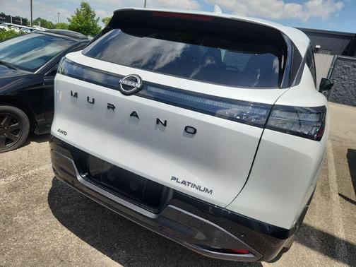 White Pearl 2025 Nissan Murano Platinum