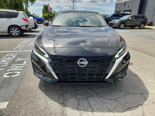 2025 Nissan Altima SL FWD