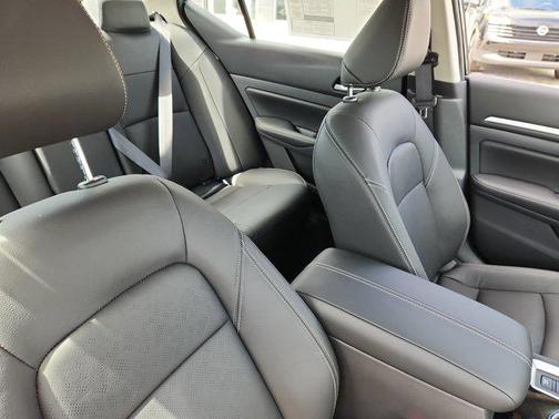 2025 Nissan Altima SL FWD