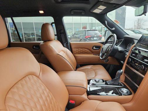 2024 INFINITI QX80 SENSORY AWD