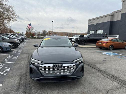 2024 Audi Q8 e-tron Premium Plus