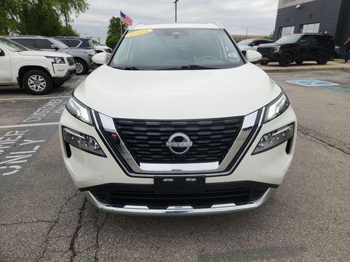 Pearl White Tricoat 2023 Nissan Rogue Platinum