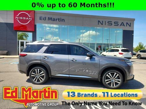 2025 Nissan Pathfinder Platinum 4WD