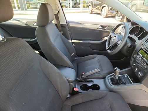 2015 Volkswagen Jetta Man SE